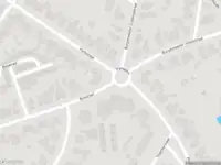 Politie met grote spoed naar de Overcingellaan in Assen vanwege ongeval met letsel