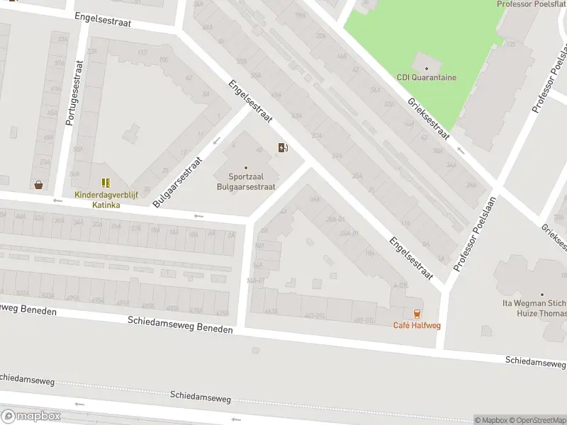 Ambulance met grote spoed naar de Roemeensestraat in Rotterdam