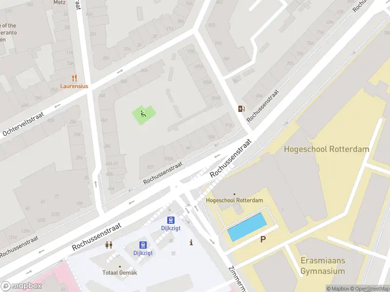 Ambulance met grote spoed naar de Rochussenstraat in Rotterdam