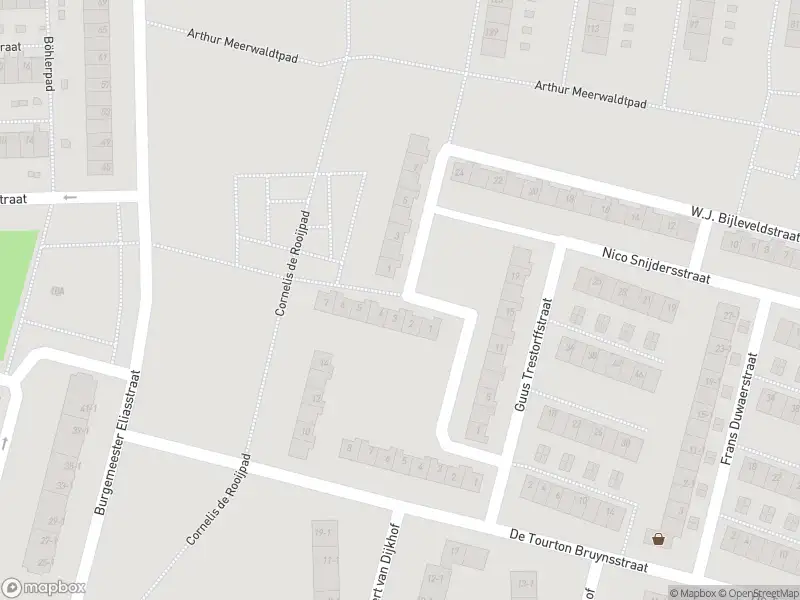 Ambulance met gepaste spoed naar de Jan Zwanenburghof in Amsterdam