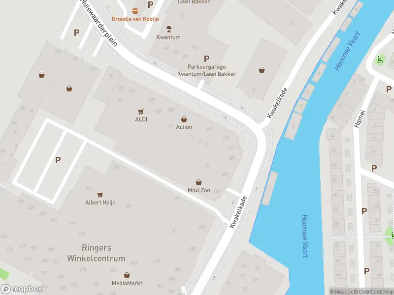 Brandweer met gepaste spoed naar de Oosterweezenstraat in Alkmaar vanwege een liftopsluiting