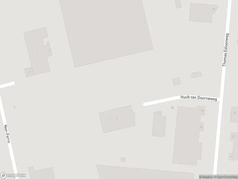 Brandweer met gepaste spoed naar de Huub van Doorneweg in Drunen