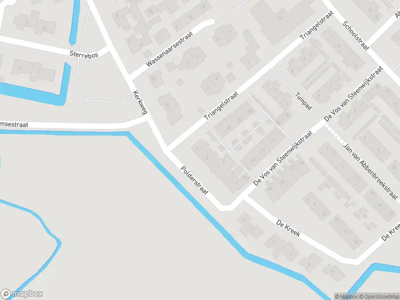 Ambulance met gepaste spoed naar de Polderstraat in Abbenbroek
