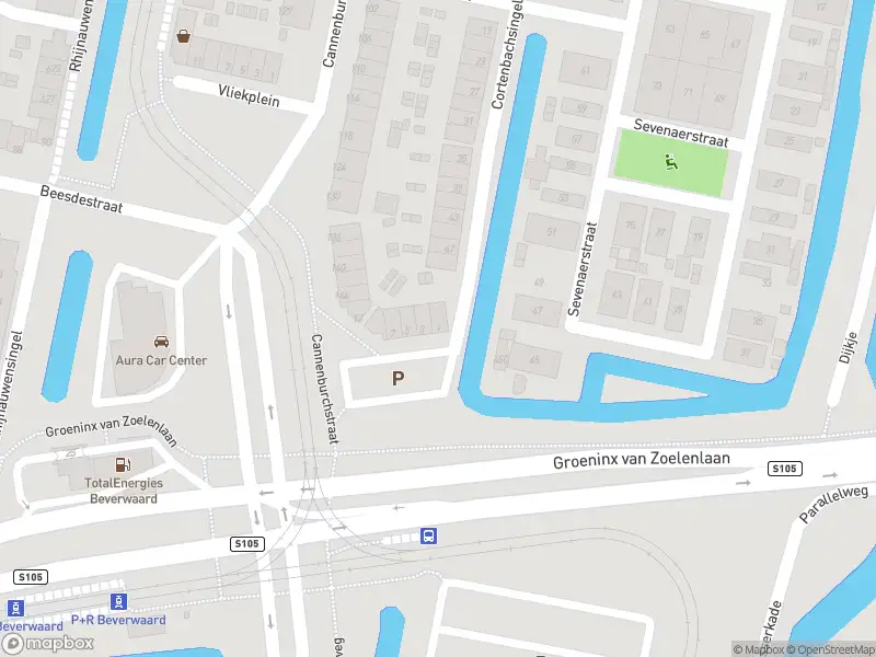 Ambulance met grote spoed naar de Doorwerthstraat in Rotterdam