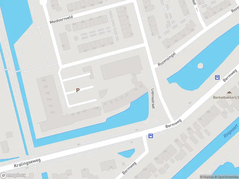 Ambulance met gepaste spoed naar de Lupinestraat in Capelle aan den IJssel