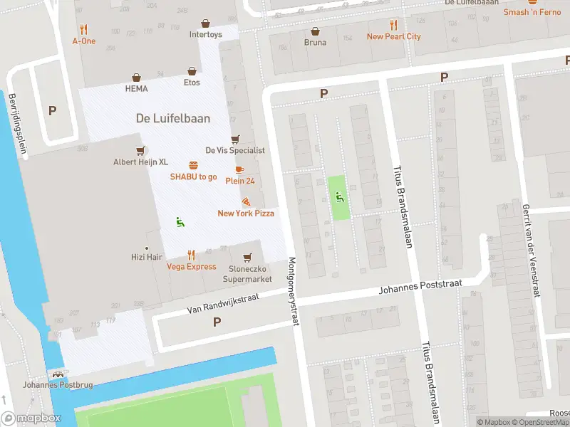 Ambulance met gepaste spoed naar de Vijf Meilaan in Leiden