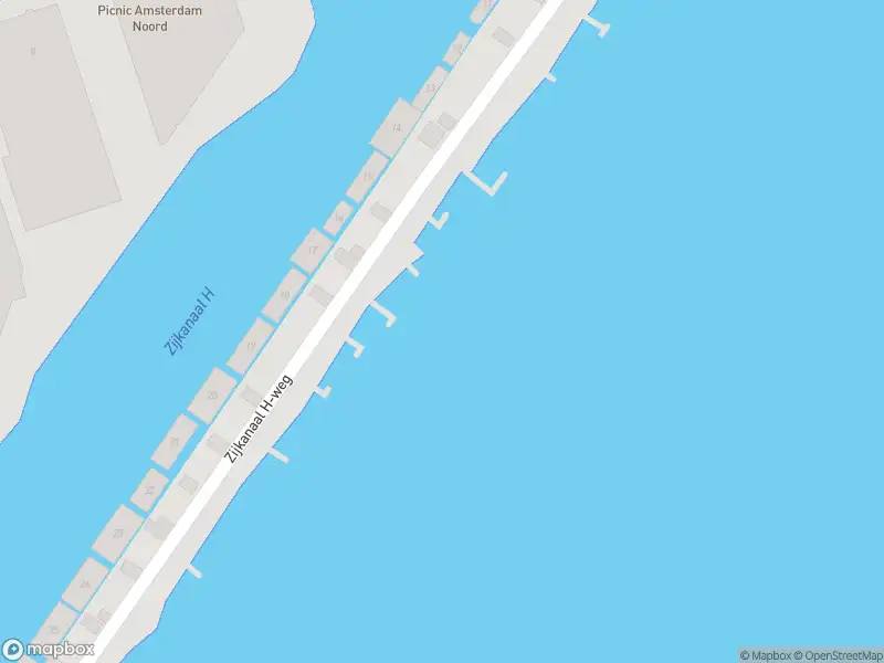 Brandweer met grote spoed naar de Zijkanaal H-weg in Amsterdam