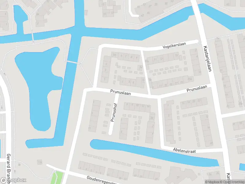 Ambulance met grote spoed naar de Prunuslaan in Enkhuizen