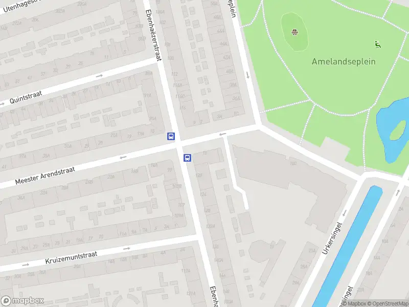 Ambulance met grote spoed naar de Meester Arendstraat in Rotterdam