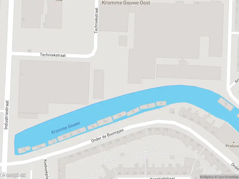 Brandweer met grote spoed naar de Nijverheidsstraat in Gouda