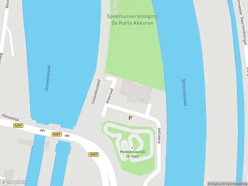 Brandweer met gepaste spoed naar de Ankerpad in Gouda vanwege een buitenbrand