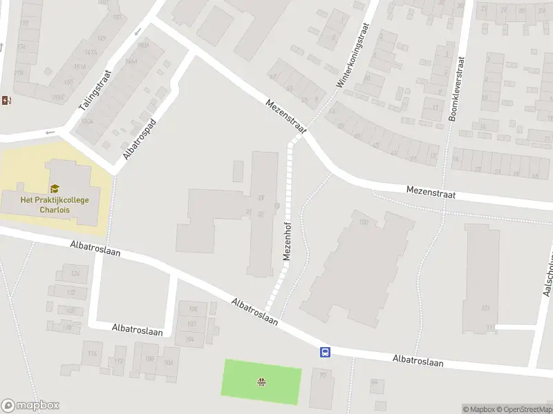 Ambulance met gepaste spoed naar de Mezenhof in Rotterdam