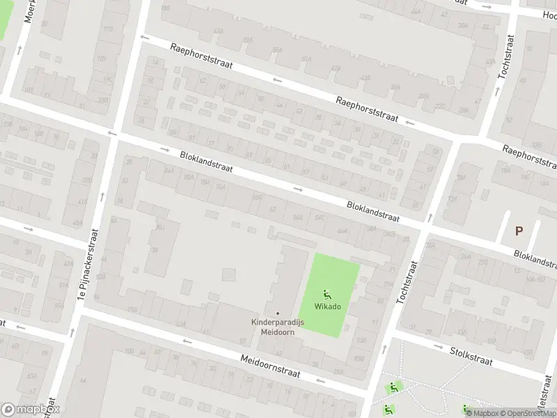 Ambulance met grote spoed naar de Bloklandstraat in Rotterdam