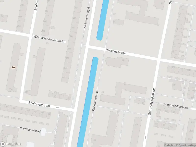 Ambulance met grote spoed naar de Kerkwervesingel in Rotterdam