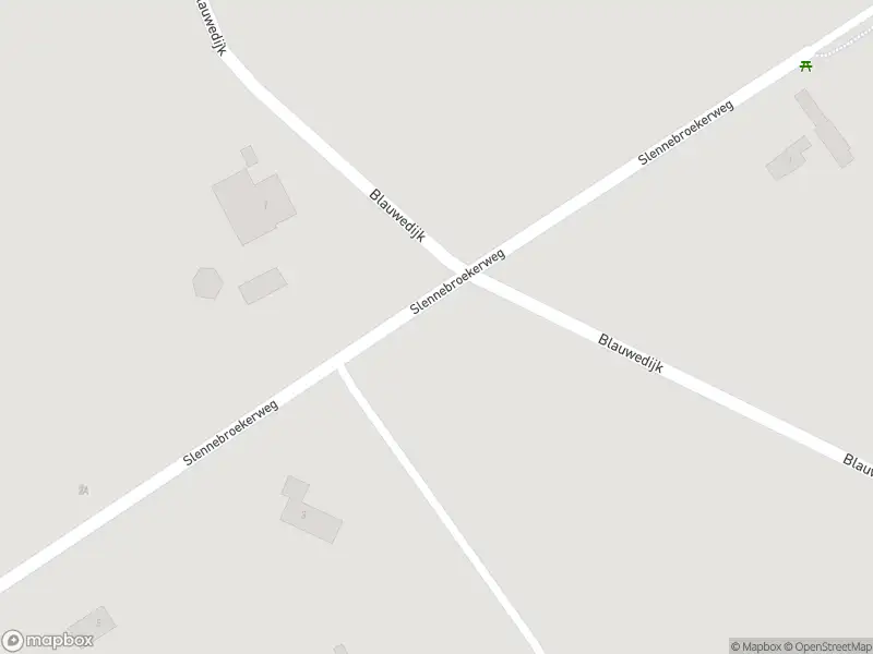 Brandweer met gepaste spoed naar de Slennebroekerweg in Dalfsen vanwege stormschade