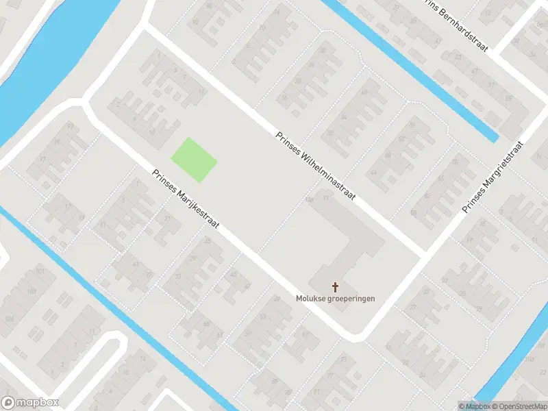 Ambulance met grote spoed naar de Prinses Marijkestraat in Moordrecht