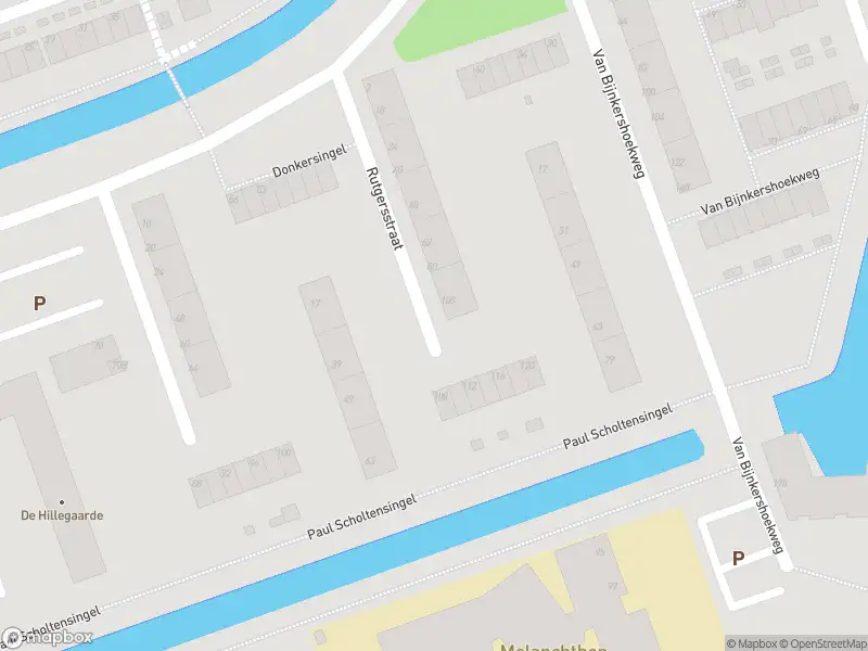Ambulance met gepaste spoed naar de Rutgersstraat in Rotterdam