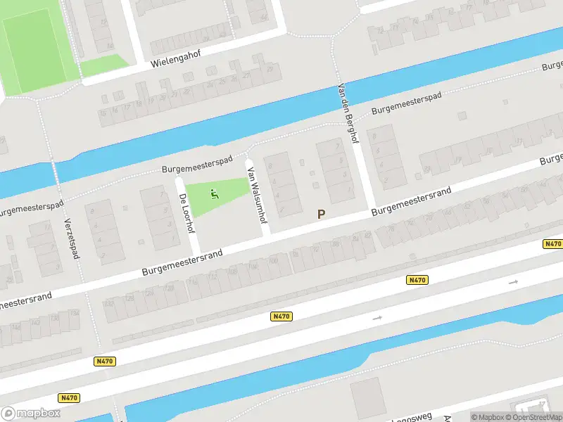 Ambulance met grote spoed naar de Van Walsumhof in Delft