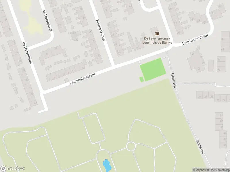 Ambulance en brandweer met grote spoed naar de Reggeweg in Hellendoorn