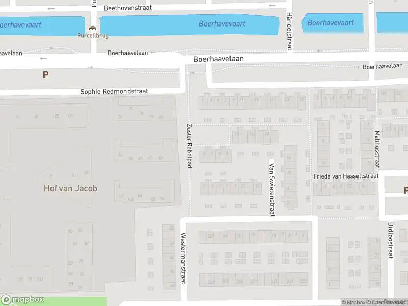 Ambulance met gepaste spoed naar de Van Beverwijckstraat in Haarlem