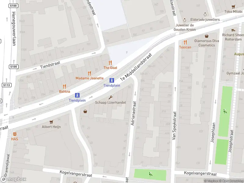 Ambulance met grote spoed naar de 1e Middellandstraat in Rotterdam