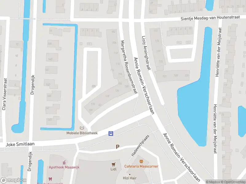 Ambulance met grote spoed naar de Margaretha Roosenboomstraat in Spijkenisse