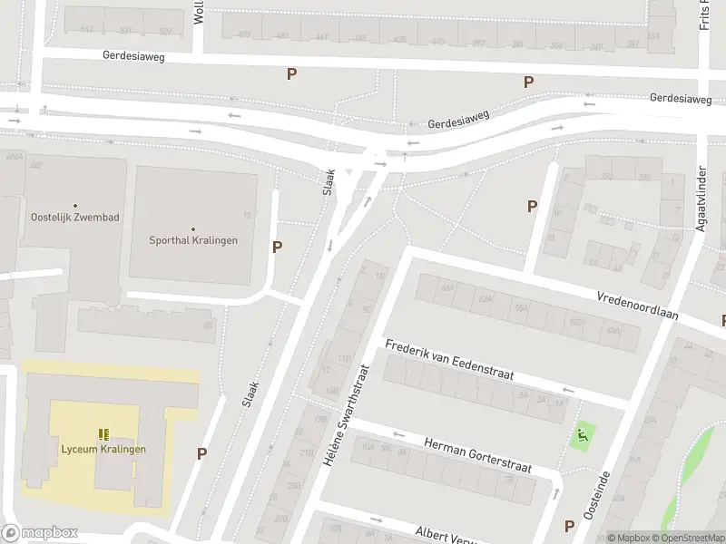 Ambulance met gepaste spoed naar de Slaak in Rotterdam