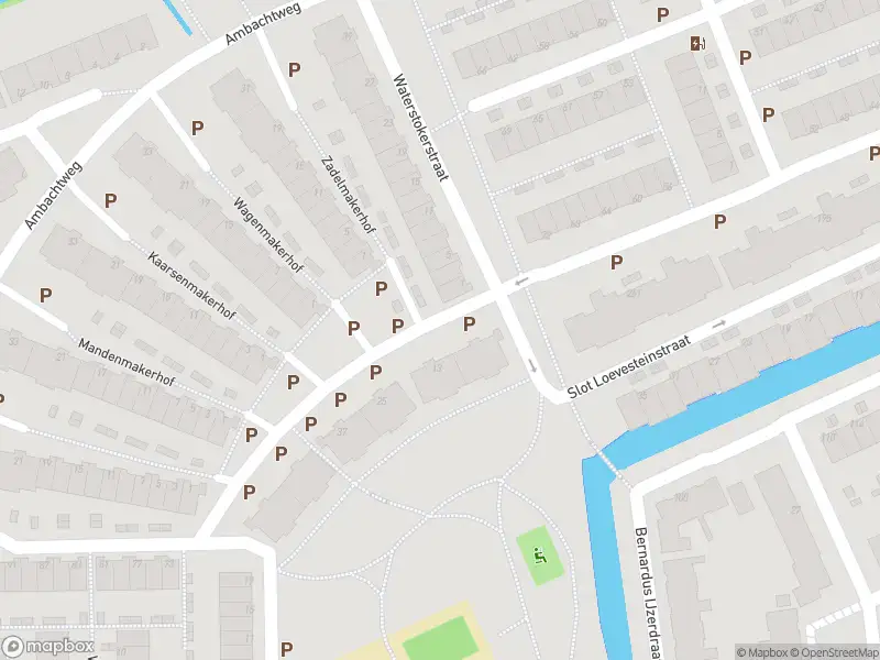 Ambulance met gepaste spoed naar de Kolenbranderstraat in Schiedam