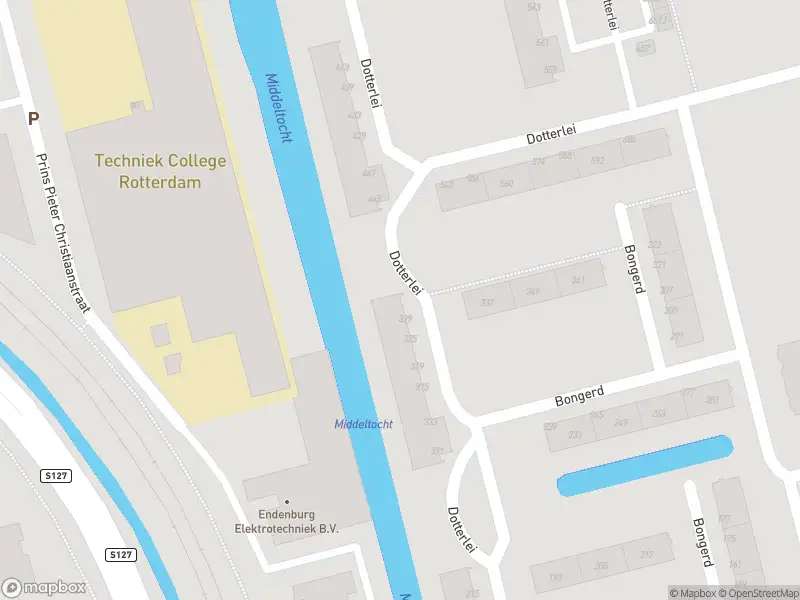 Ambulance met grote spoed naar de Dotterlei in Capelle aan den IJssel