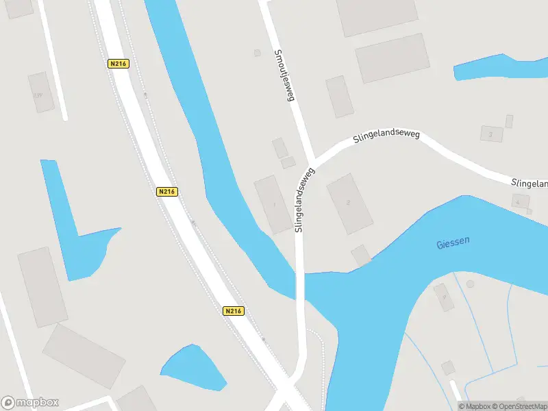 Ambulance met gepaste spoed naar de Slingelandseweg in Giessenburg