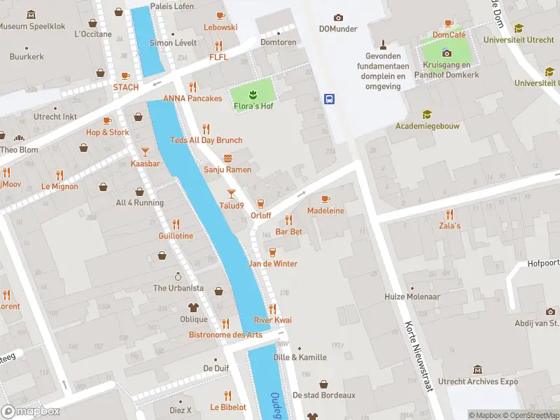 Brandweer met gepaste spoed naar de Wed in Utrecht