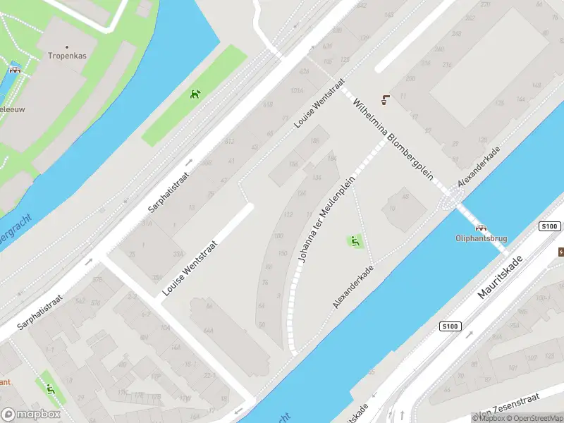 Ambulance naar de Louise Wentstraat in Amsterdam