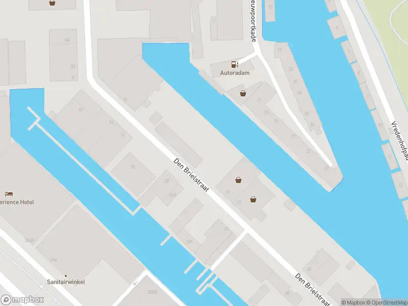 Politie met grote spoed naar de Den Brielstraat in Amsterdam vanwege ongeval met letsel