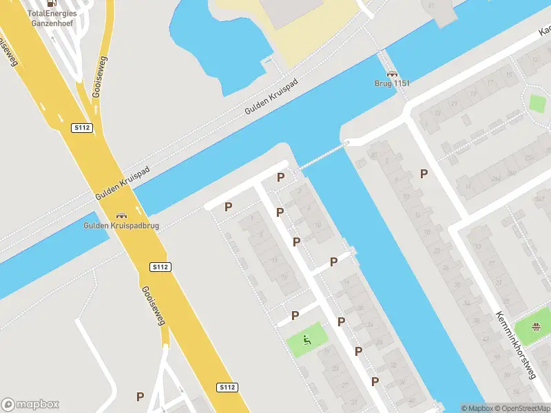 Ambulance met grote spoed naar de Gooise Kant in Amsterdam