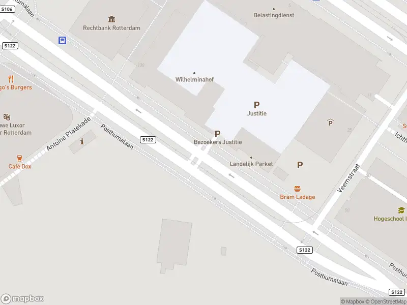 Politie naar de Posthumalaan in Rotterdam vanwege ongeval met letsel