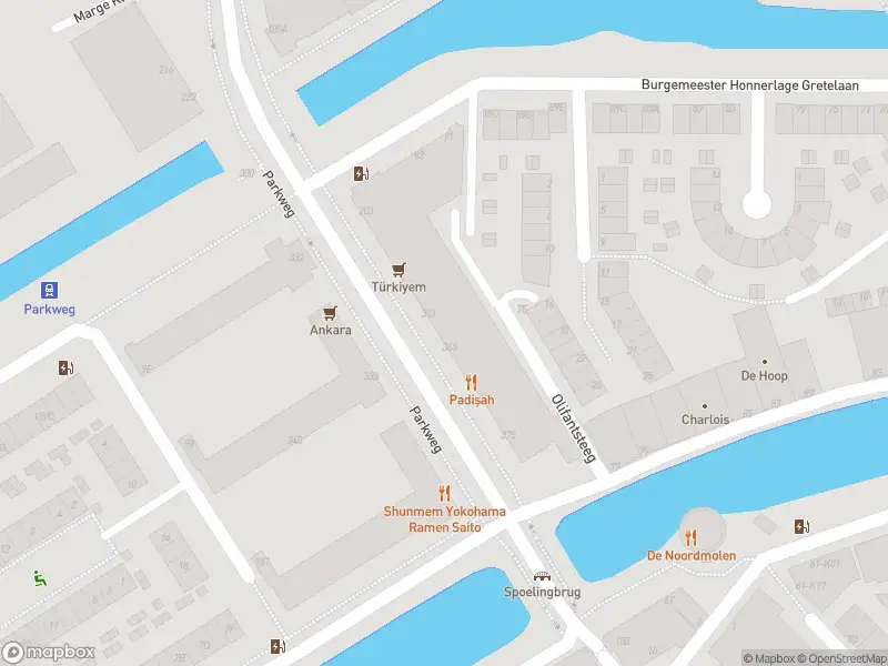 Ambulance met grote spoed naar de Parkweg in Schiedam