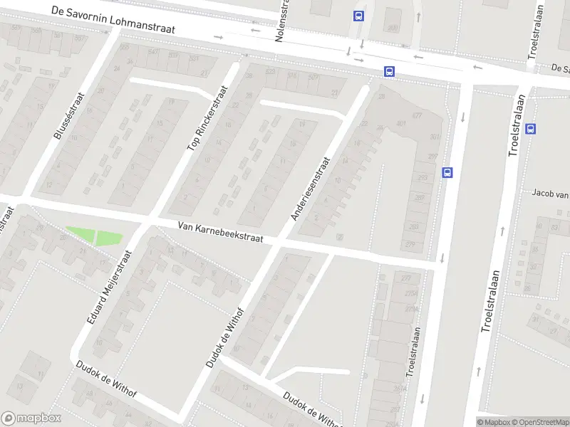 Ambulance en brandweer met grote spoed naar de Anderiesenstraat in Amsterdam vanwege gebouwbrand