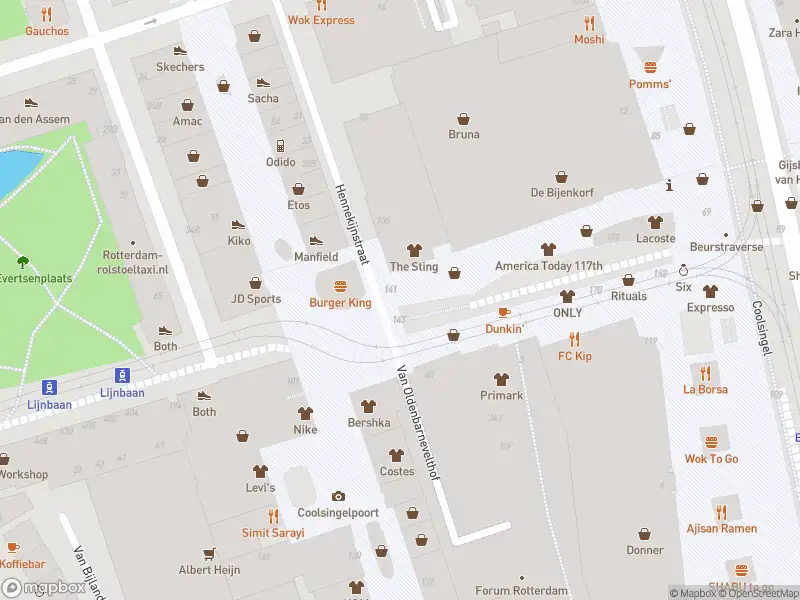 Ambulance met grote spoed naar de Van Oldenbarneveltplaats in Rotterdam