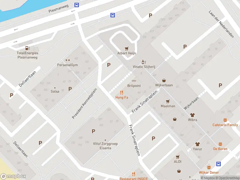 Ambulance met gepaste spoed naar de President Kennedyplein in Beverwijk