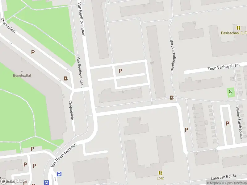 Ambulance met gepaste spoed naar de Bart Verhallenplein in Schiedam