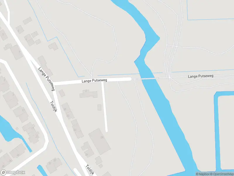 Ambulance met gepaste spoed naar de Lange Putseweg in Hekelingen