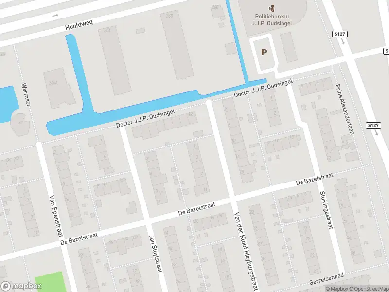 Ambulance met gepaste spoed naar de Van der Kloot Meyburgstraat in Rotterdam