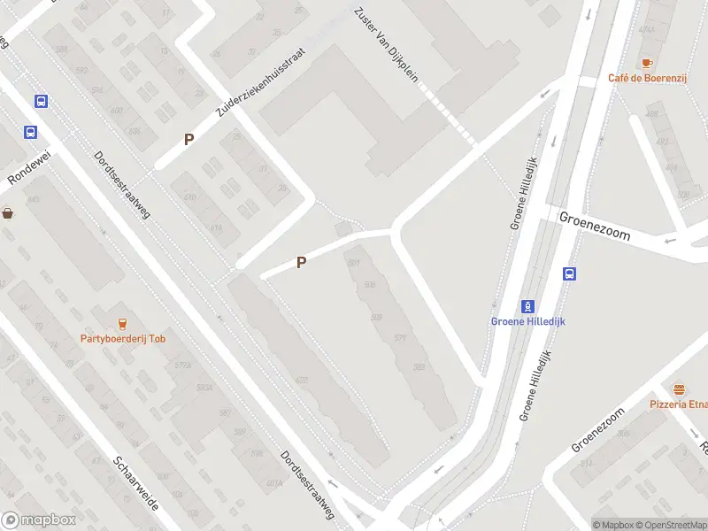 Ambulance met gepaste spoed naar de Groene Hilledijk in Rotterdam