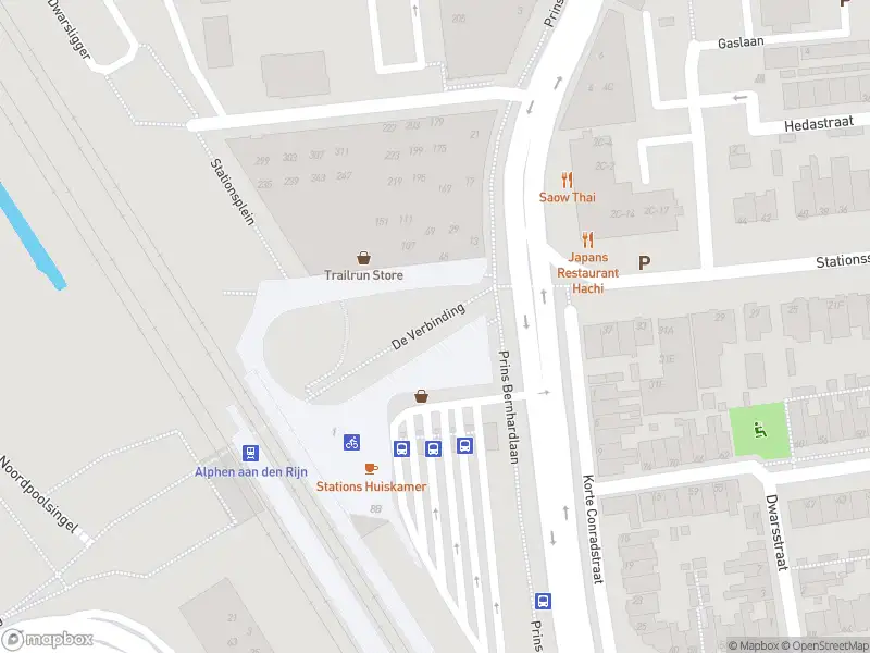 Ambulance met grote spoed naar de Stationsplein in Alphen aan den Rijn