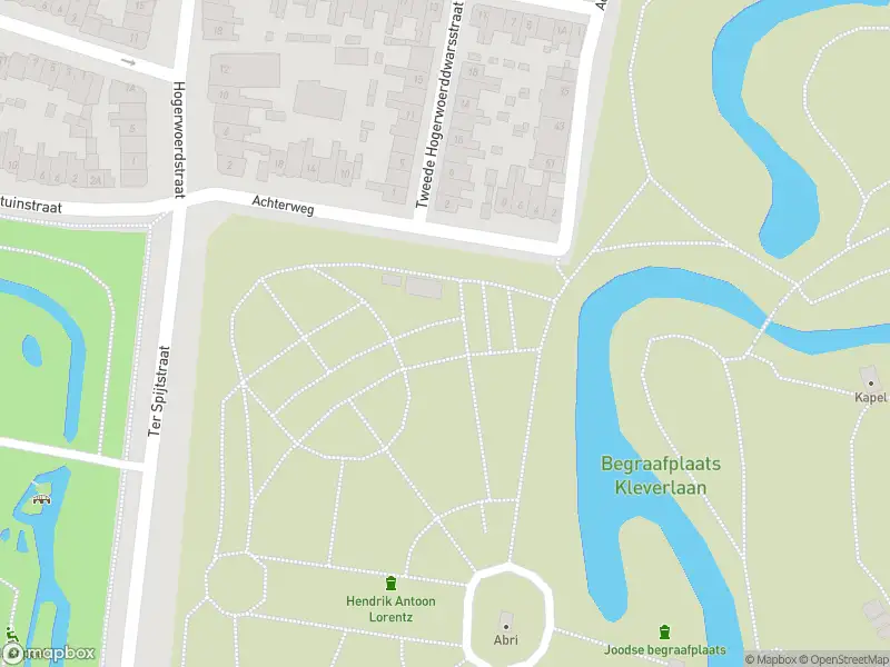 Ambulance met gepaste spoed naar de Hogerwoerdstraat in Haarlem