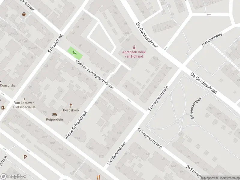 Ambulance met grote spoed naar de Midden-Scheepvaartstraat in Hoek van Holland