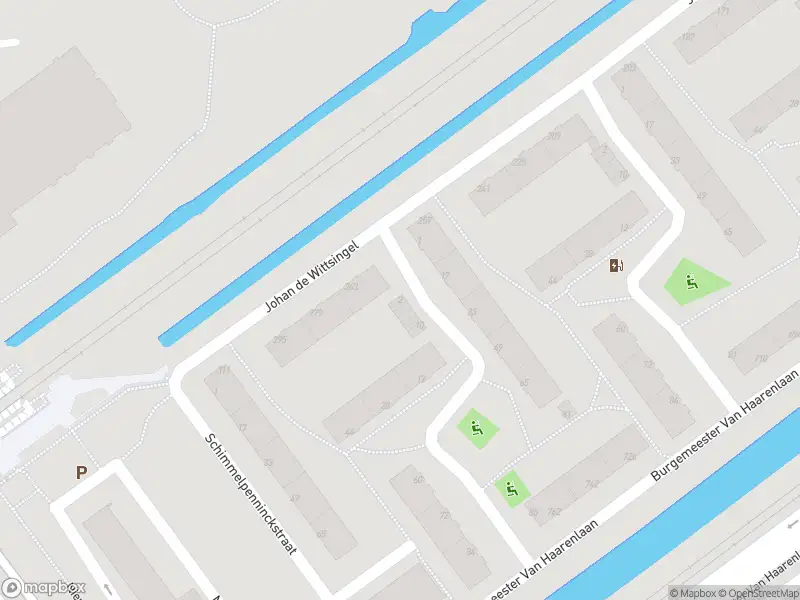 Ambulance met gepaste spoed naar de Van Hallstraat in Schiedam