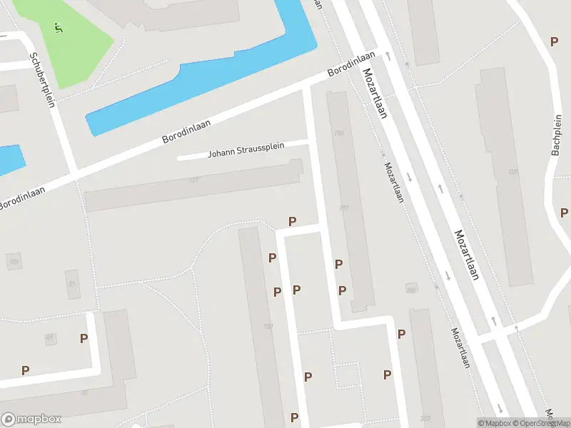 Brandweer met gepaste spoed naar de Johann Straussplein in Schiedam