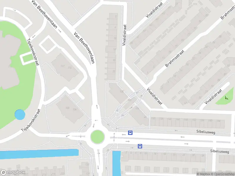 Ambulance met gepaste spoed naar de Vivaldistraat in Capelle aan den IJssel