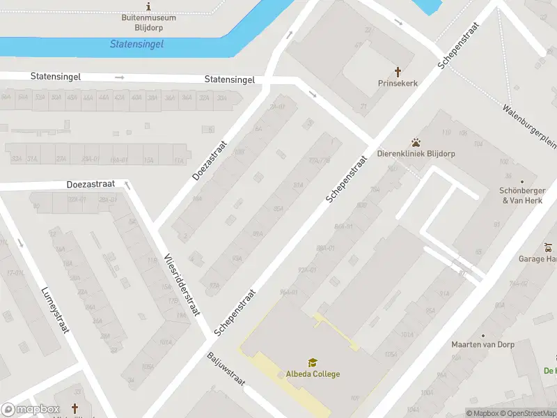 Ambulance met gepaste spoed naar de Schepenstraat in Rotterdam